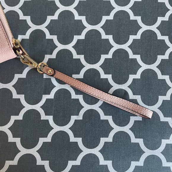 Michael Kors Hayes Multifunction Leather Wallet Phone Case - Picture 4 of 8